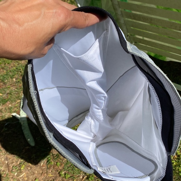 Padded football shorts - Picture 3 of 5